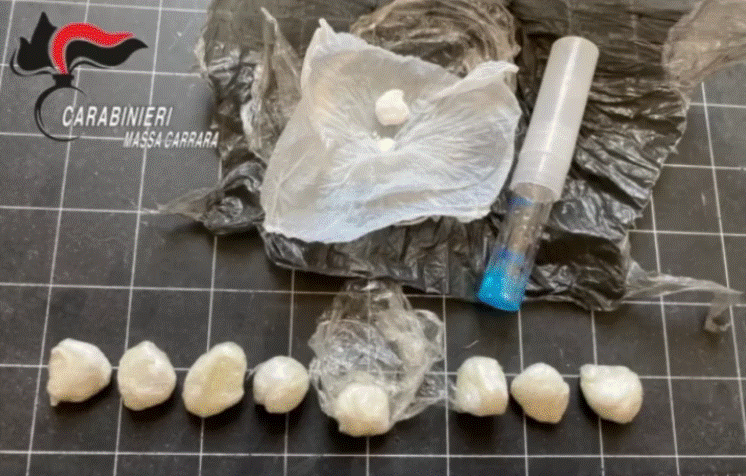 Shpërndante lëndë narkotike me makinë me qira, arrestohet shqiptari në Itali