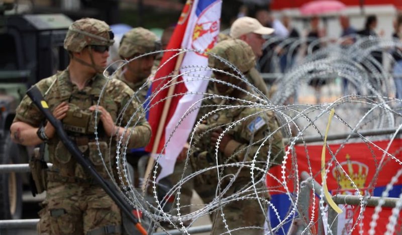 “Zien” situata në veri! NATO vë në gatishmëri trupa shtesë në Kosovë