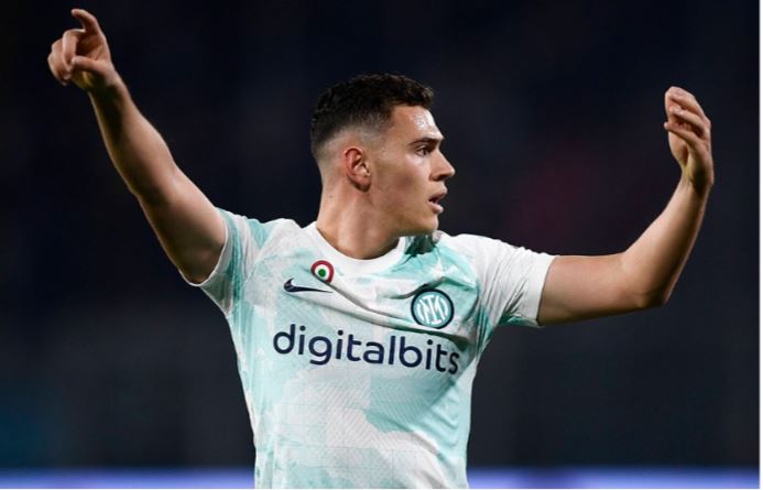 Krisjtan Asllani është ëndrra e ekipit kampion, drejtori i ri sportiv e ka nën shënjestër