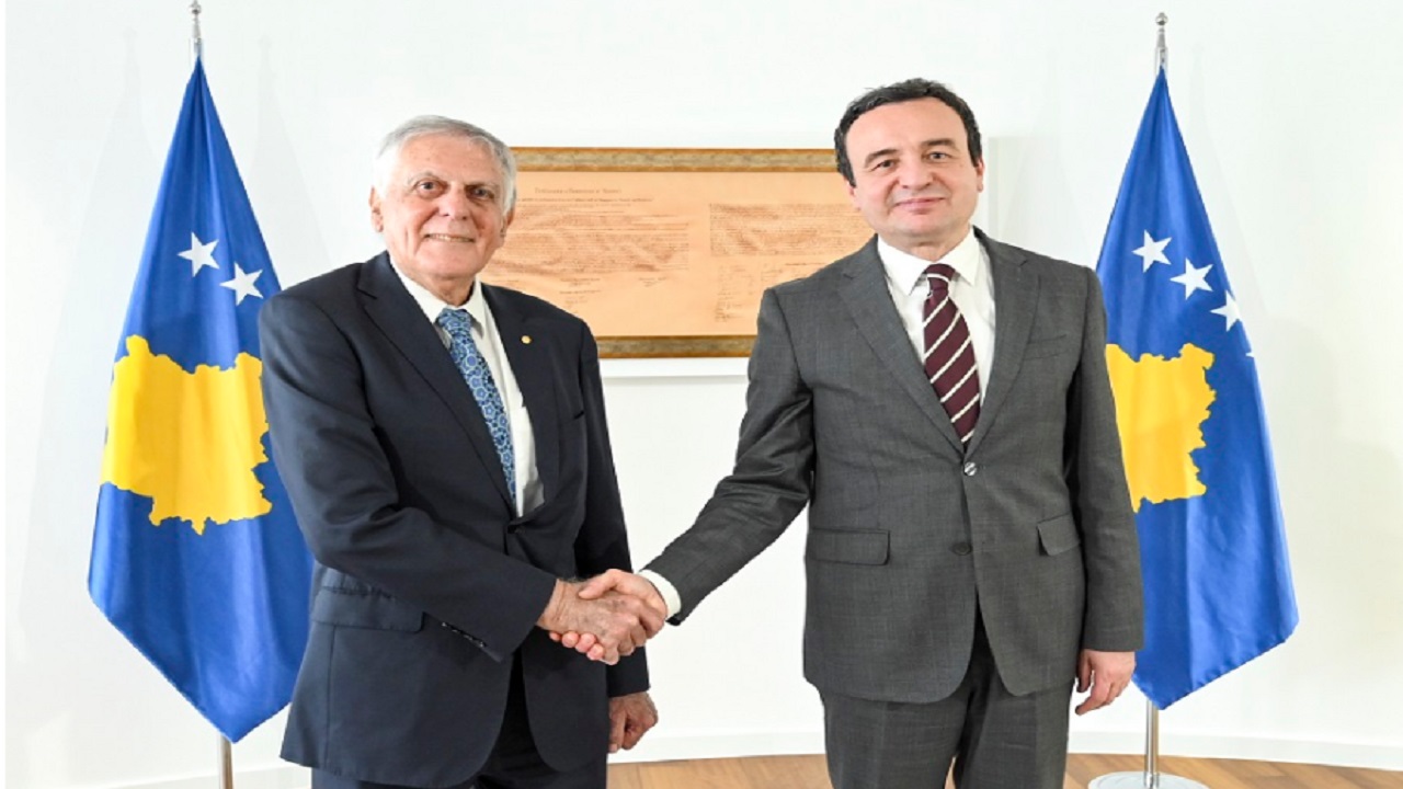 Kurti takon nobelistin Dan Shechtman