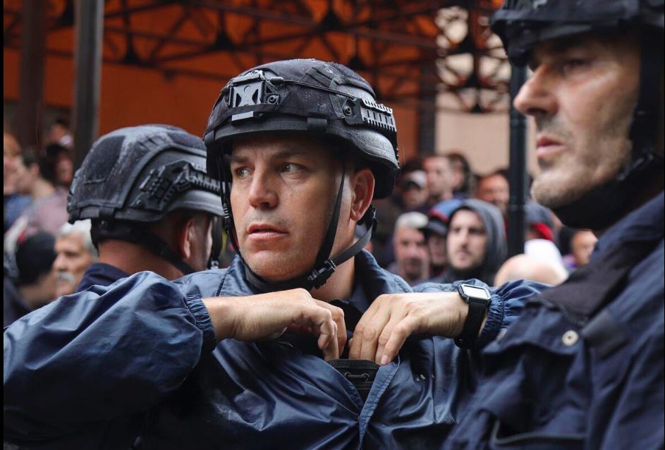 Tensionet në veri të Kosovës, paralajmëron Majko: Konflikti shqiptaro-serb një hap larg