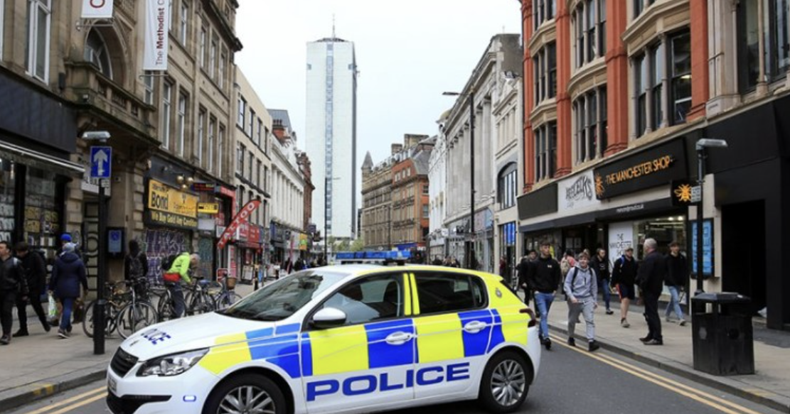 U arratisën nga qendra e emigracionit, policia britanike shpall në kërkim tre shqiptarë (EMRAT+FOTO)