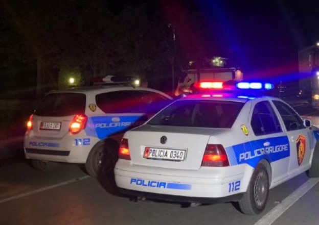 Mjeti humb kontrollin duke dalë nga rruga, humb jetën 28-vjeçari