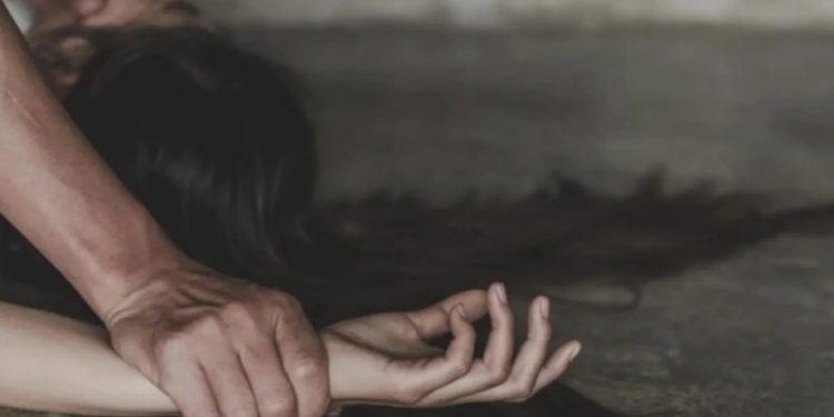 23-vjeçari shqiptar denoncohet për abuzim seksual ndaj 21-vjeçares britanike