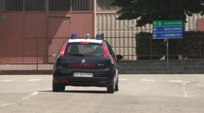 Abuzonte seksualisht me bashkëshorten prej 17 vitesh, arrestohet 50-vjeçari në Itali