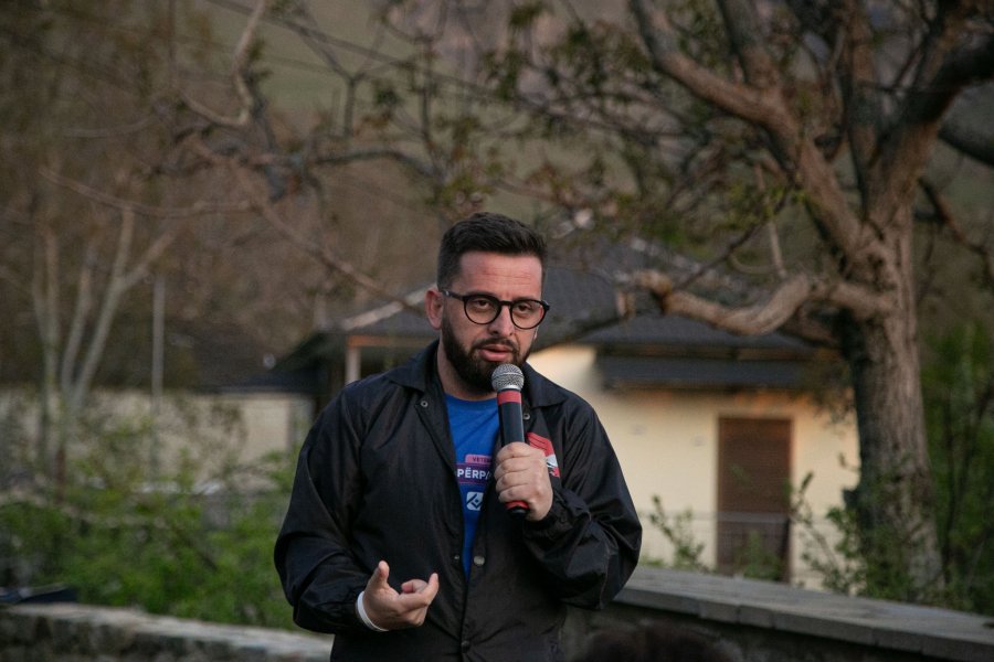 Goditi kryebashkiakun e Kolonjës Erion Isai, arrestohet 33-vjeçari