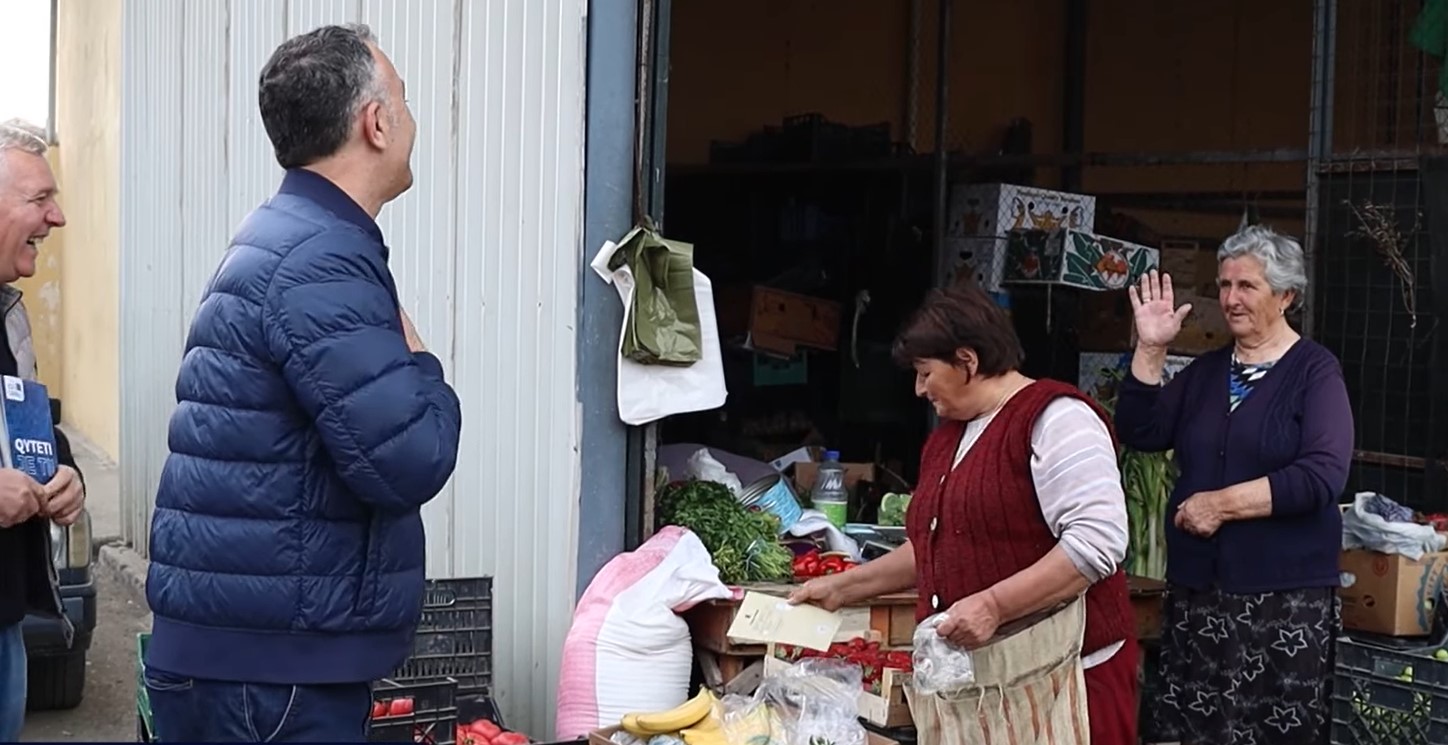 Cara takon banorët dhe tregtarët në tregun e Nishtullës: Reduktimi i taksave do përmirësojë jetën e çdo familjeje (VIDEO)