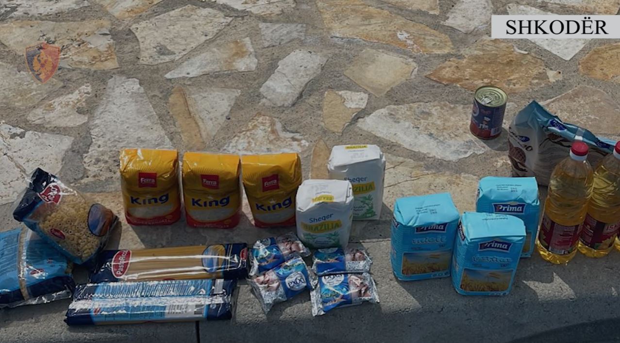Shoqërohen 2 punonjës të bashkisë, u kapën me pako ushqimore