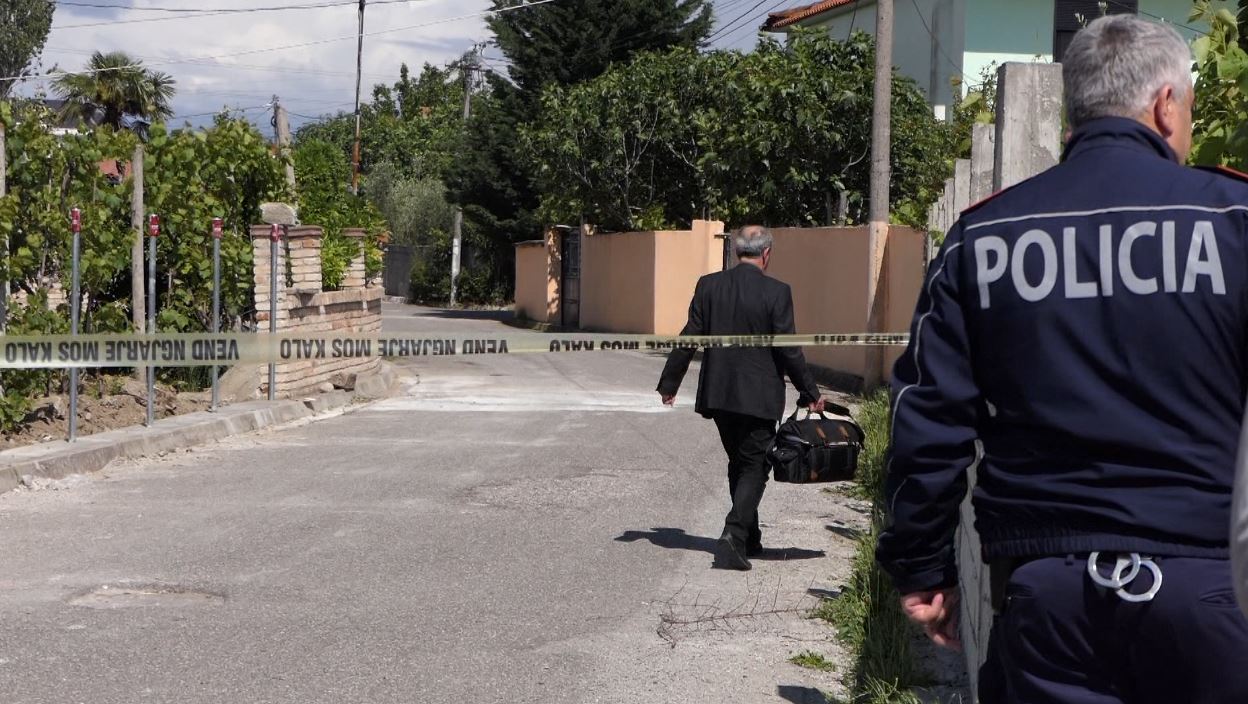 “Më përbuzte, dje nuk kishte gatuar, nuk më linte me gruan…” detaje nga dëshmia e 58-vjeçarit që masakroi kunatën me sëpatë