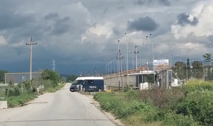 Shfaqi komplikacione shëndetësore në burg, ndërron jetë rrugës për në spital 52-vjeçari