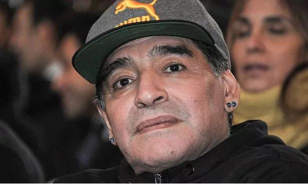 Hakerohet llogaria e Maradona në Facebook, postime të çuditshme në profilin e tij