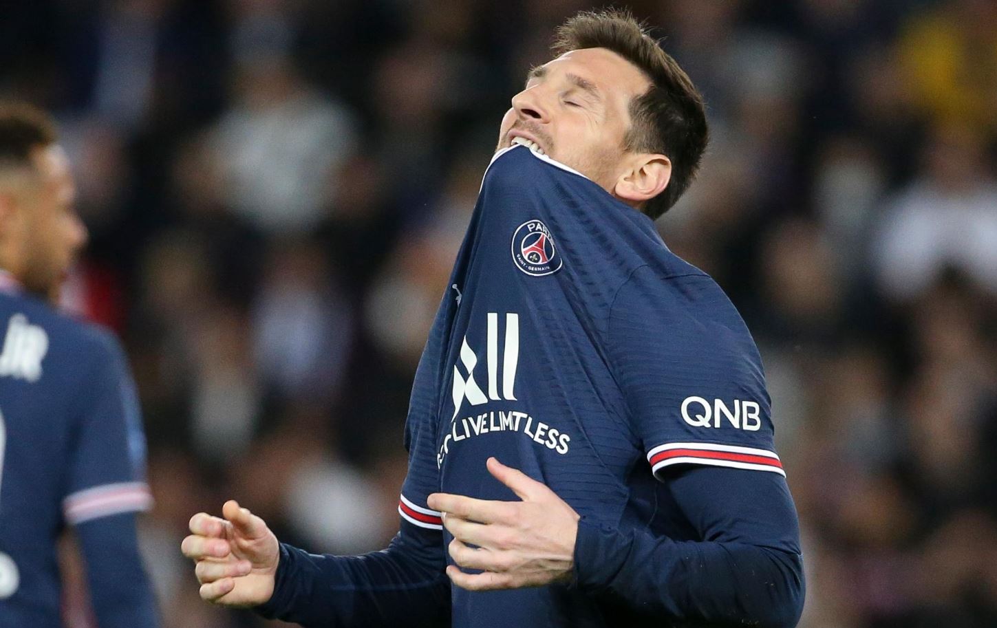 A do të falet Mesi? Trajneri i PSG-së reagon pas videos së argjentinasit