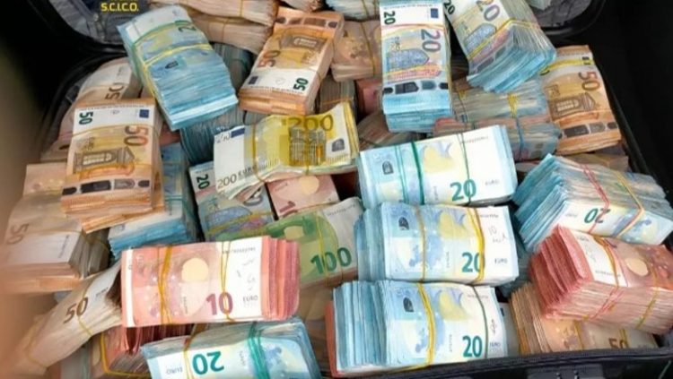 Goditet grupi kriminal i pastrimit të parave, 33 të arrestuar, mes tyre dhe shqiptarë