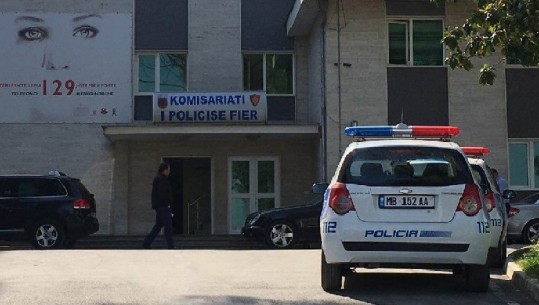 Sherri për ballkonin/ Goditi me çekiç në kokë fqinjin 55-vjeçar, arrestohet autori