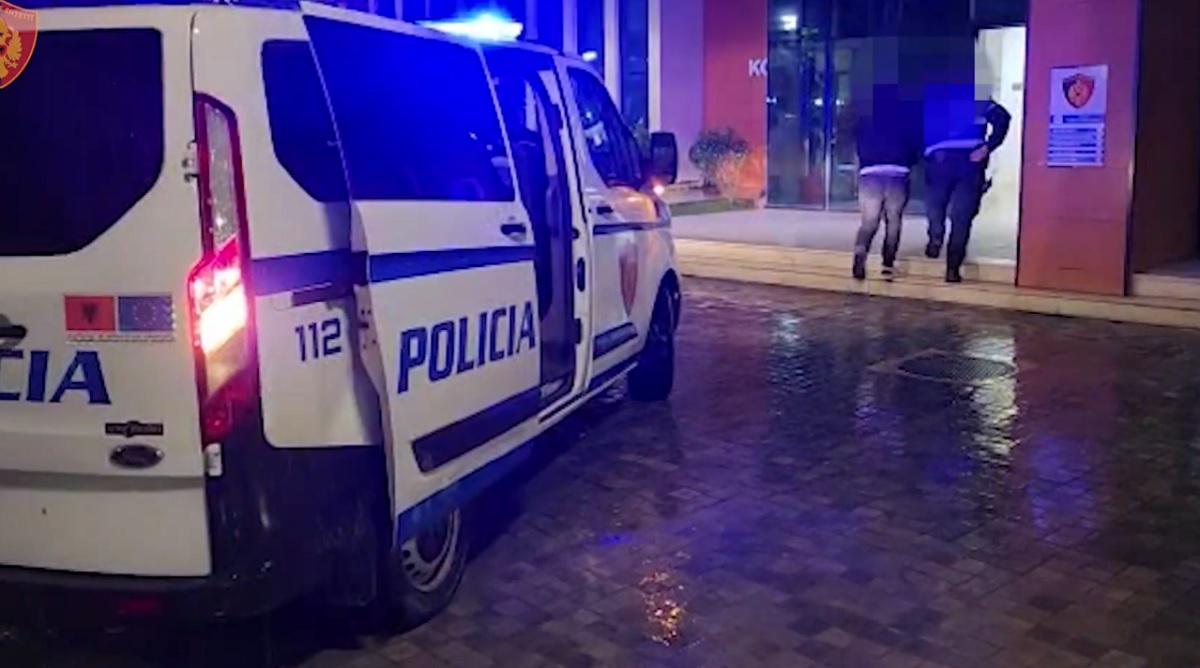 Policia shoqëron drejtorin e Ujësjellës Kanalizimeve në Shkodër