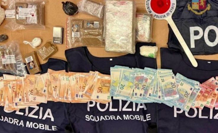 U kap me 45 kg kokainë dhe mbi 400 mijë euro cash, burg për 46-vjeçarin shqiptar
