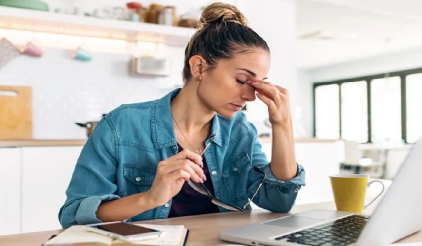 Të punuarit më gjatë se orari rrit gjasat për depresion