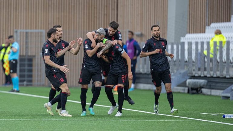 UEFA kurorëzon Asllanin, perla ndaj Ishujve Faroe vlerësohet më i bukuri