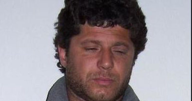 Plagosi dy persona në Sarandë/ Nga trafiku i drogës te kapja me armë, e shkuara e errët e “Radarit”