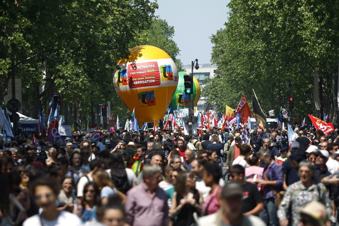 Francezët nuk tërhiqen, vijojnë protestat kundër reformës së pensioneve