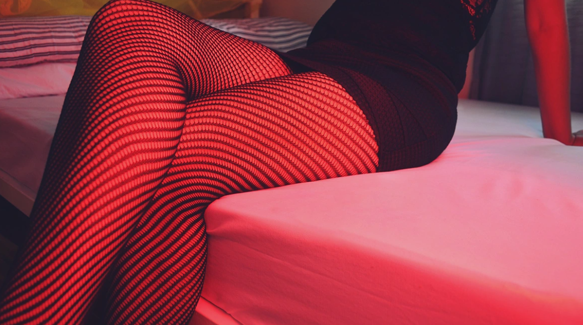 Vajzat jetonin në kushte të mjerueshme, detajet nga shkatërrimi i bandës që trafikonte qënie njerëzore, kush është gruaja e shqiptarit që drejtonte