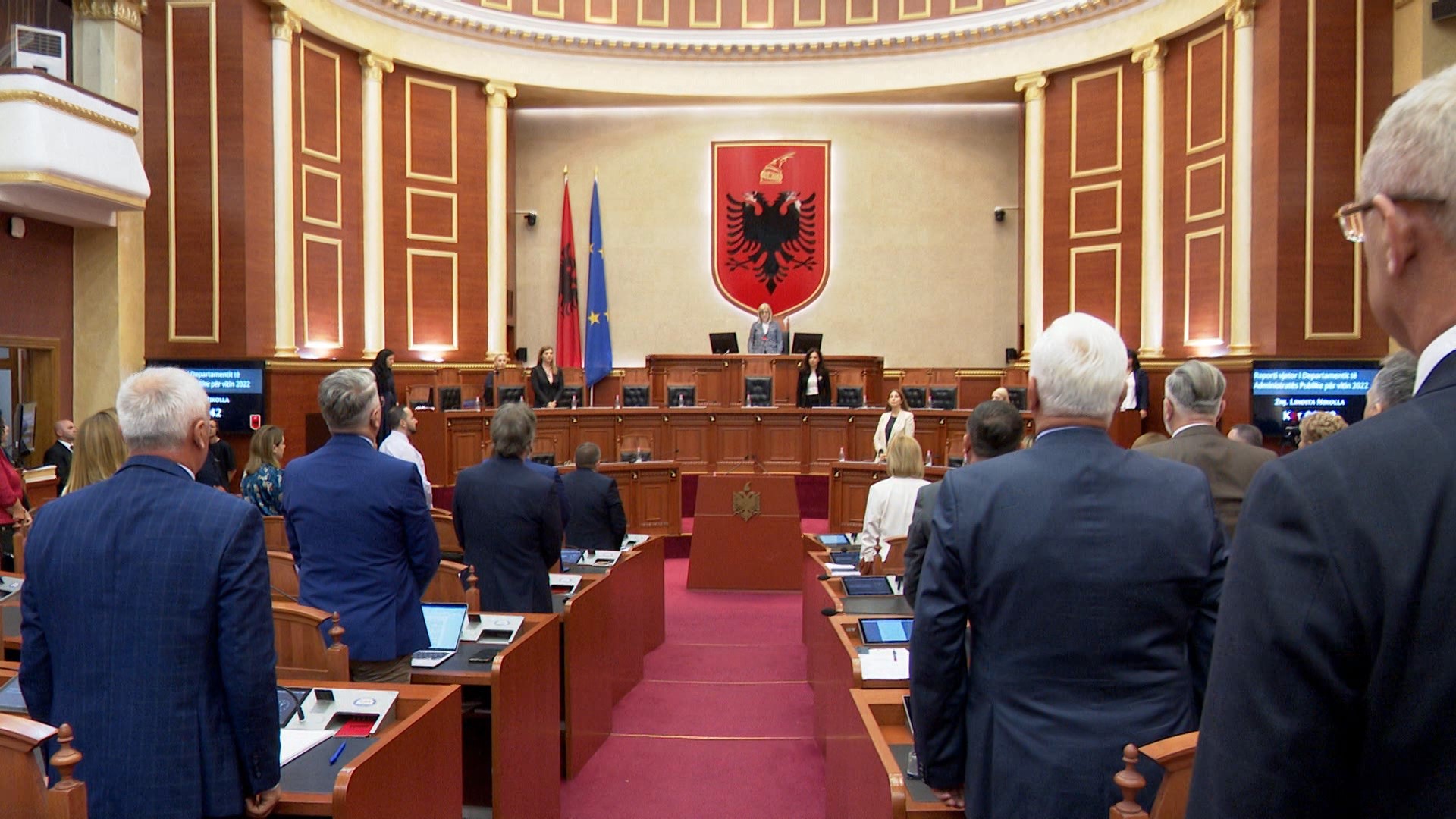 Sot Parlament, çfarë do të diskutohet në seancë plenare