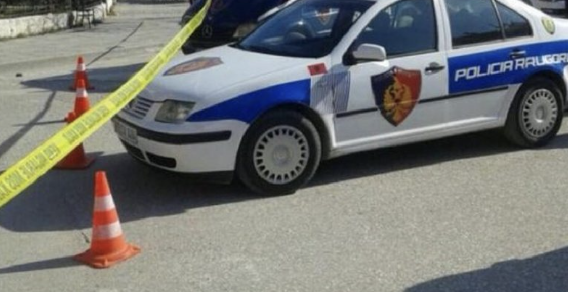 Aksident rrugor, plagosen tre persona, një në gjendje të rëndë