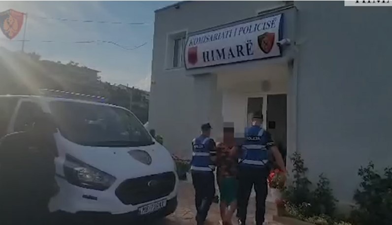 Shiste kokainë në një tabakino, vihet në pranga punonjësi 33-vjeçar në Dhërmi