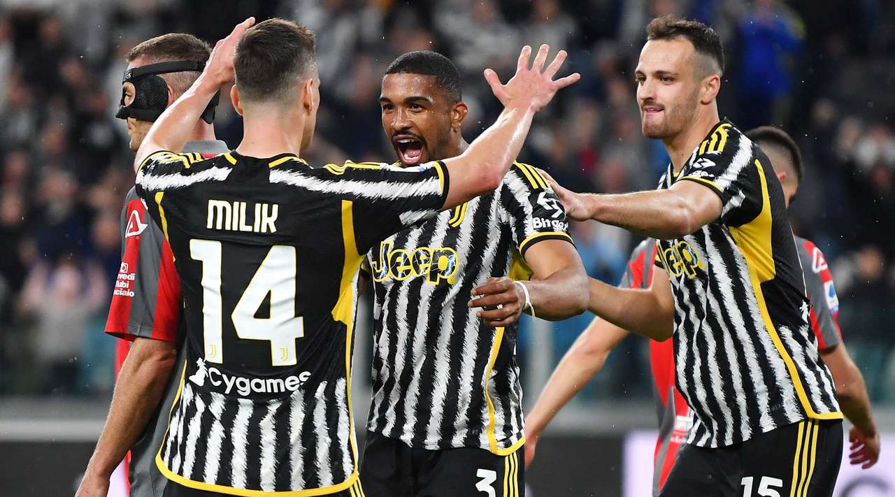 Juventusi, 10 futbollistë bëhen gati që të largohen