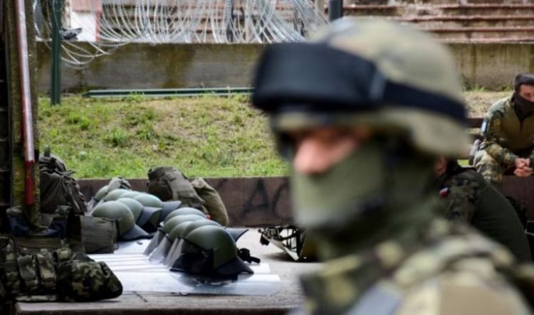 Komandanti i KFOR-it: Në Kosovë trupat tanë shmangën një masakër!