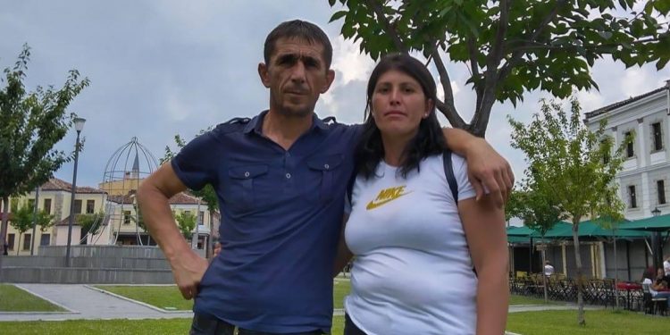 U plagos me thikë nga bashkëshorti, përkeqësohet gjendja e 36-vjeçares, niset me urgjencë drejt Tiranës