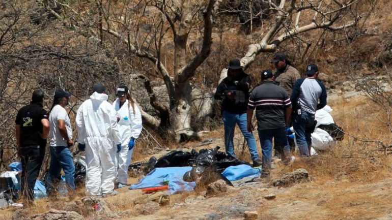 45 çanta me mbetje njerëzore gjenden në një luginë në Meksikë