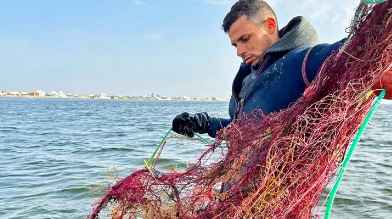 Peshkatari gjen trupin e pajetë të një foshnje në rrjetën e tij: Kur e pashë qava…