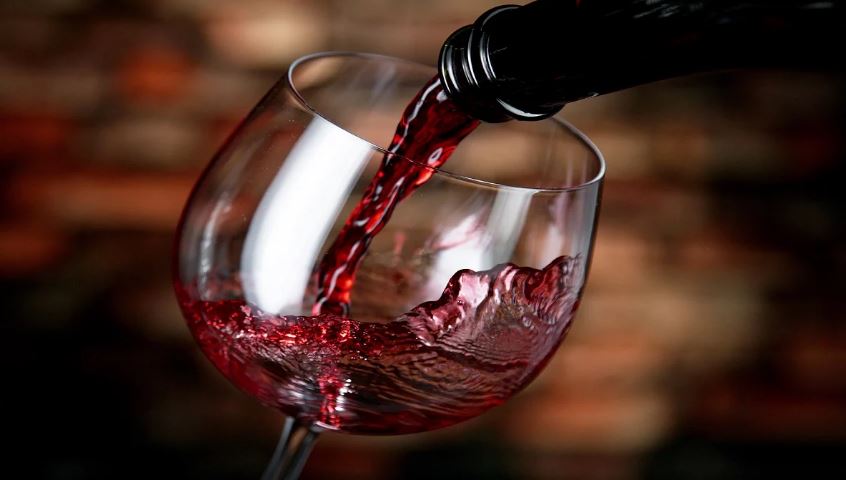 Disa nga përfitimet shëndetësore të verës së kuqe
