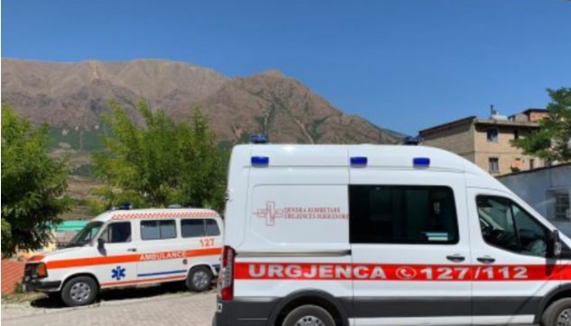 “Telat ishin të zhveshur”, flasin fqinjët e çiftit që humbi jetën pasi ranë në kontakt me energjinë elektrike