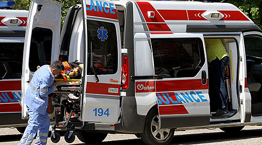 Sulmohet me thikë shefi i policisë në Strugë