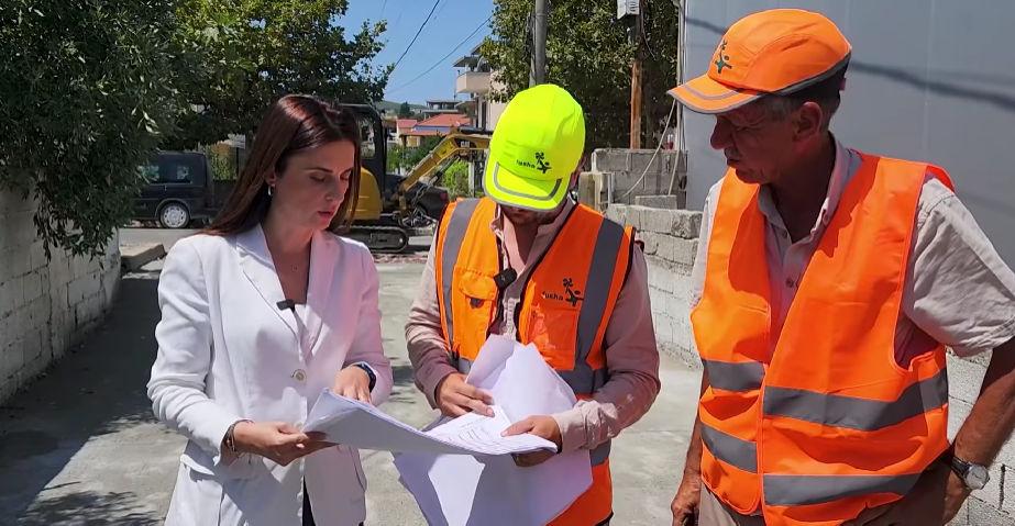 Transformimi i lagjes nr.15 në Durrës, Sako inspekton punimet (VIDEO)