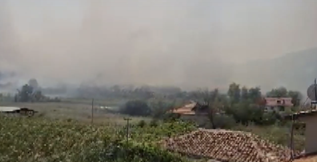 Zjarret në Fier, digjen 2 banesa