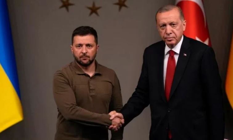 Presidenti turk Erdogan shpreh mbështetjen për anëtarësimin e Ukrainës në NATO