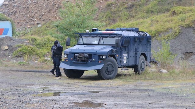 Me mbishkrime provokuese, motoçiklistë nga Serbia nisen drejt Kosovës, policia niset drejt kufirit