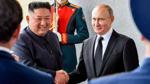 Kim Jong Un dhe Vladimir Putin shkëmbejnë letra &#8216;miqësore&#8217;, zotohen për forcimin e partneritetit