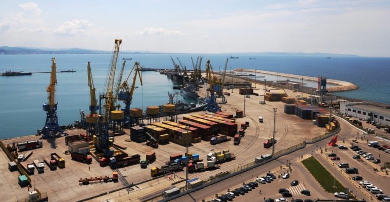 BE: Do monitorojmë lidhjen e Porto Romanos me rrjetin TENT, 62 mln euro të shkuara dëm në Portin e Durrësit