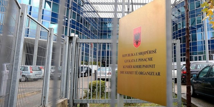 Urdhër-arrestet e SPAK për koncesionin e sterilizimit, zbardhen emrat e zyrtarëve të përfshirë