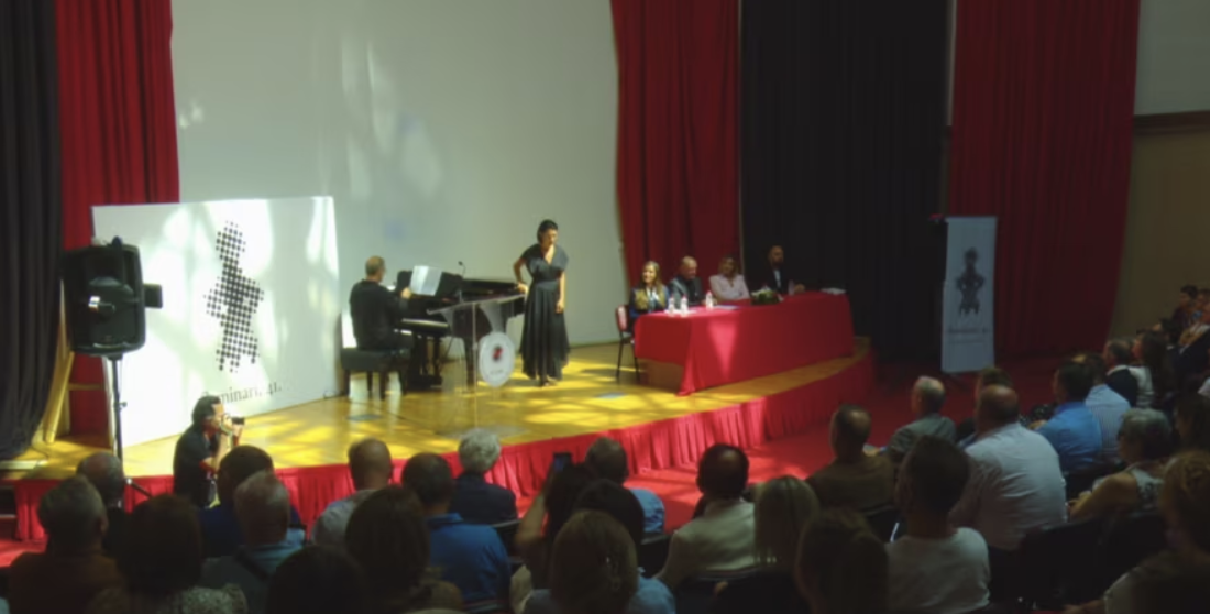 Hapet seminari për gjuhën, letërsinë dhe kulturën shqiptare në Kosovë