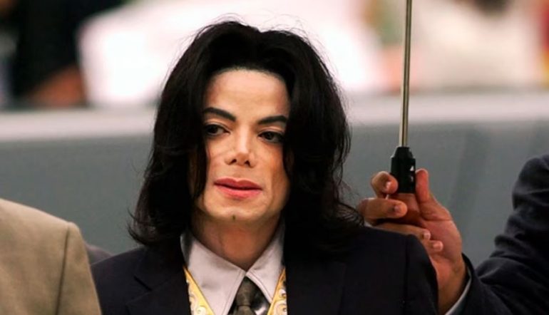 Akuzat për abuzim seksual, gjykata amerikane rikthen paditë kundër Michael Jackson