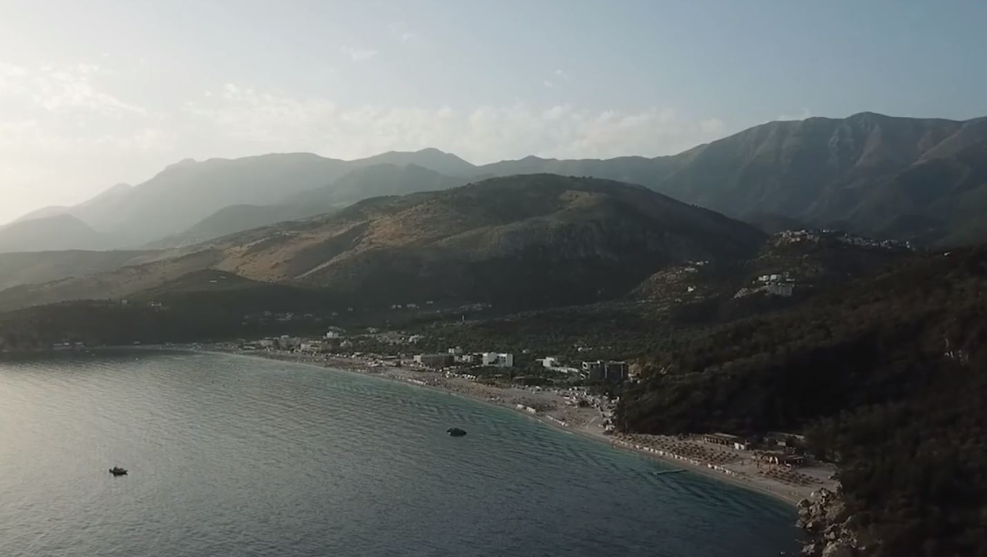 “Do t’ua rekomandoja që të vinin këtu”, turistët e huaj vlerësojnë Shqipërinë