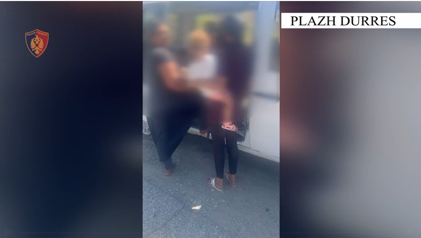 Erdhën nga Berati në Durrës dhe shfrytëzonin fëmijët 4-7 vjeç për të lypur, procedohen 5 persona (VIDEO)