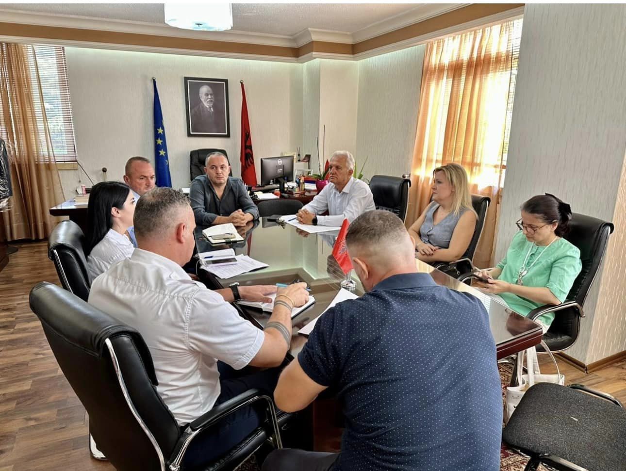 Mbarëvajtja e vitit të ri shkollor 2023-2024, Prefekti i Qarkut Durrës organizon takim për masat e marra