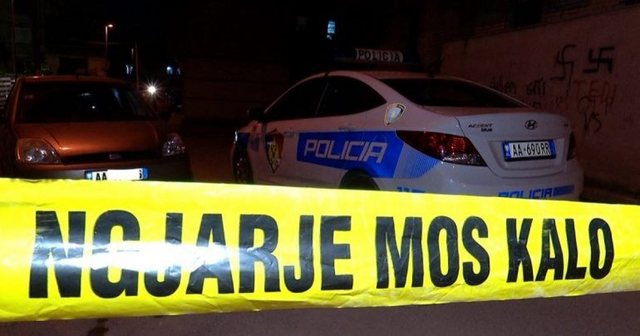 Vrau gruan me shkop, 82-vjeçari pëson infarkt