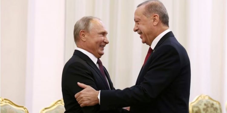 Putin dhe Erdogan pritet të takohen mes përpjekjeve për ripërtëritjen e marrëveshjes së grurit